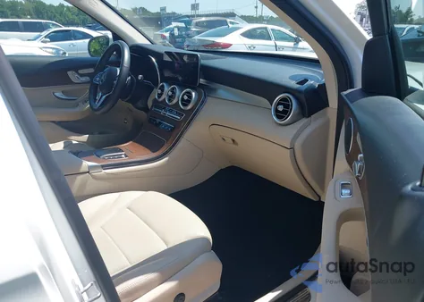 2021 Mercedes-Benz Glc 300 4Matic Suv from USA, damaged, VIN W1N0G8EB3MF888548